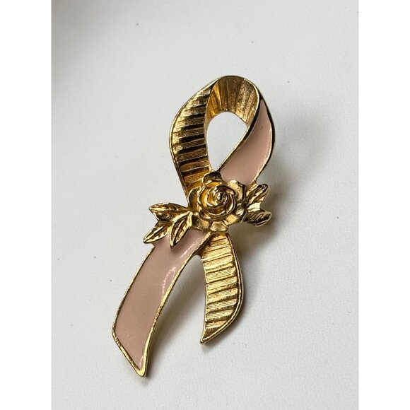 AVON Gold & Pink Awareness Ribbon Pin With Rose In Gift Box - Picture 3 of 5